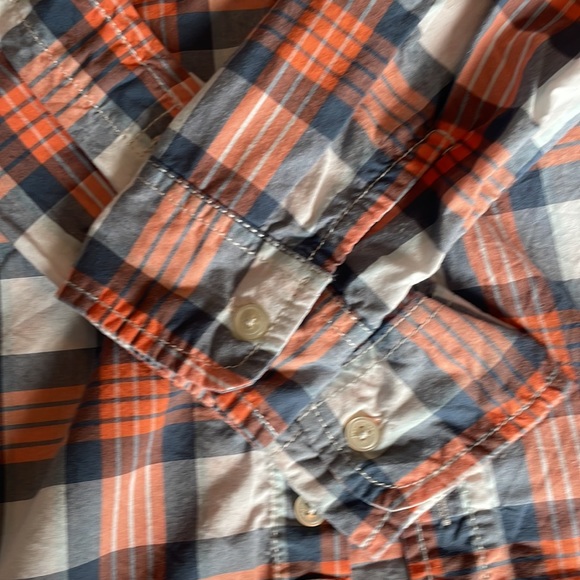 Really nice button down 🤩 - Picture 3 of 3